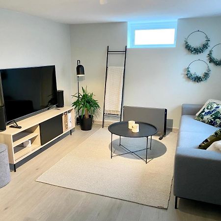 Two Bedroom Apartment Near The City Centre. トロムソ エクステリア 写真