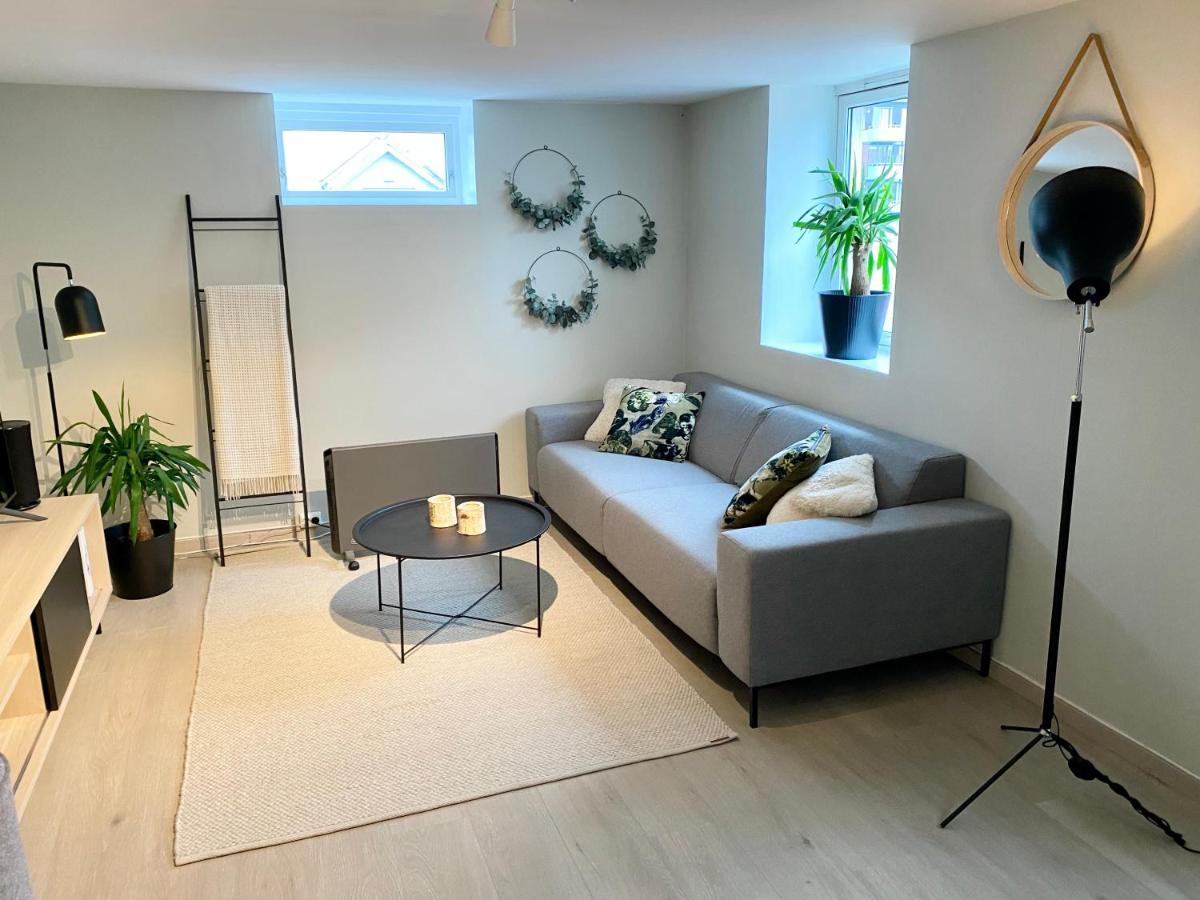 Two Bedroom Apartment Near The City Centre. トロムソ エクステリア 写真
