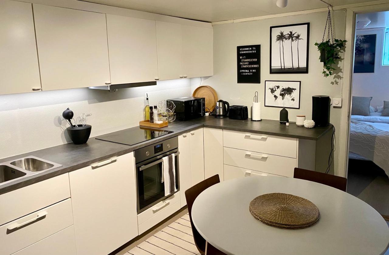 Two Bedroom Apartment Near The City Centre. トロムソ エクステリア 写真